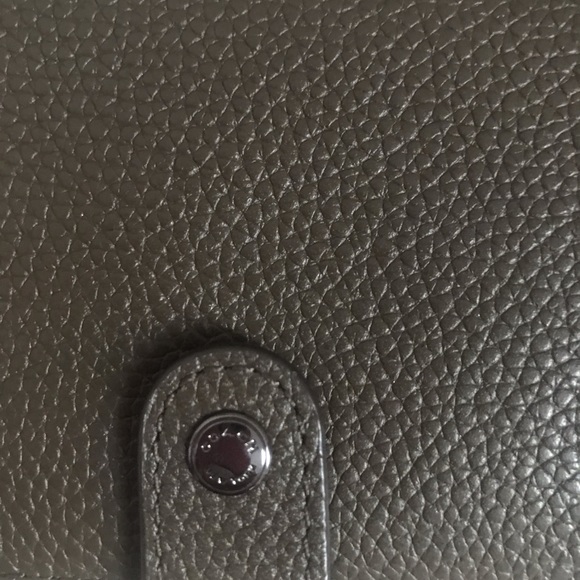 SOLD! Authentic Coach iPhone leather wristlet. - Picture 6 of 8